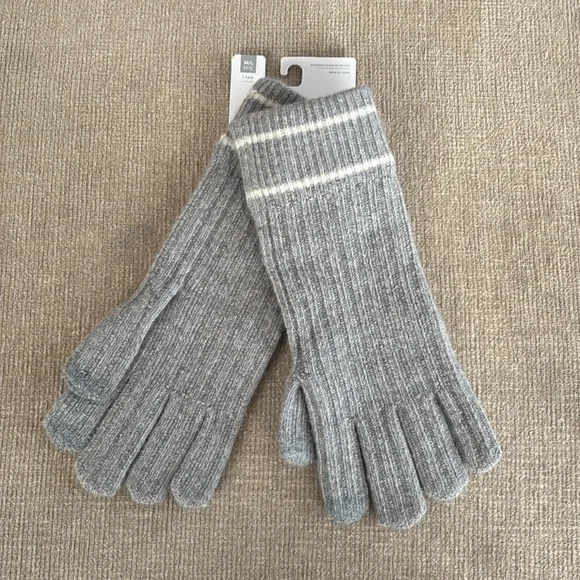 NWT Athleta Daily Knit Gray & White Winter Gloves Size Medium Large - Picture 3 of 7